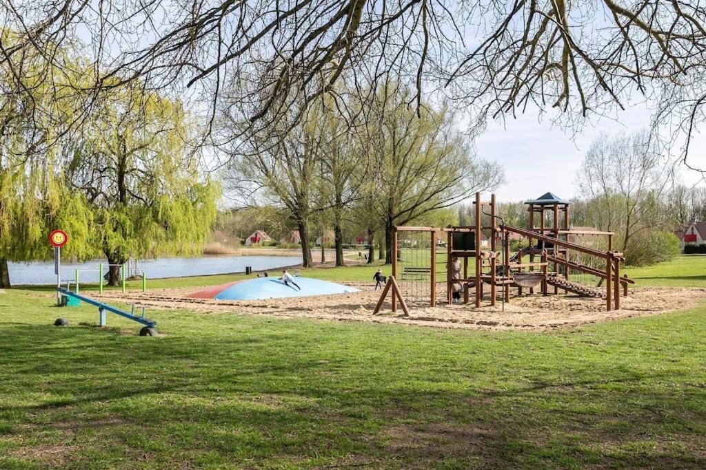 Gezellige Vakantiewoning Aan Het Water In Ewijk - Recreational Only No Workers Esterno foto