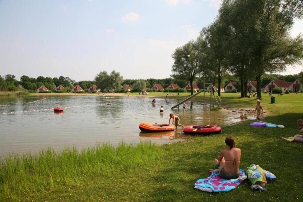 Gezellige Vakantiewoning Aan Het Water In Ewijk - Recreational Only No Workers Esterno foto