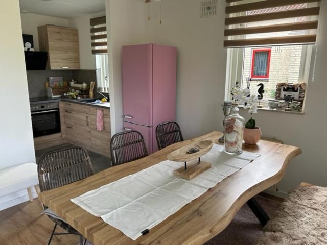 Gezellige Vakantiewoning Aan Het Water In Ewijk - Recreational Only No Workers Esterno foto