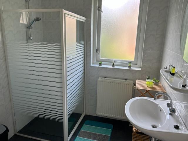 Gezellige Vakantiewoning Aan Het Water In Ewijk - Recreational Only No Workers Esterno foto