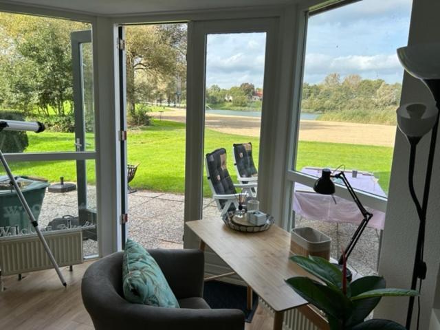 Gezellige Vakantiewoning Aan Het Water In Ewijk - Recreational Only No Workers Esterno foto